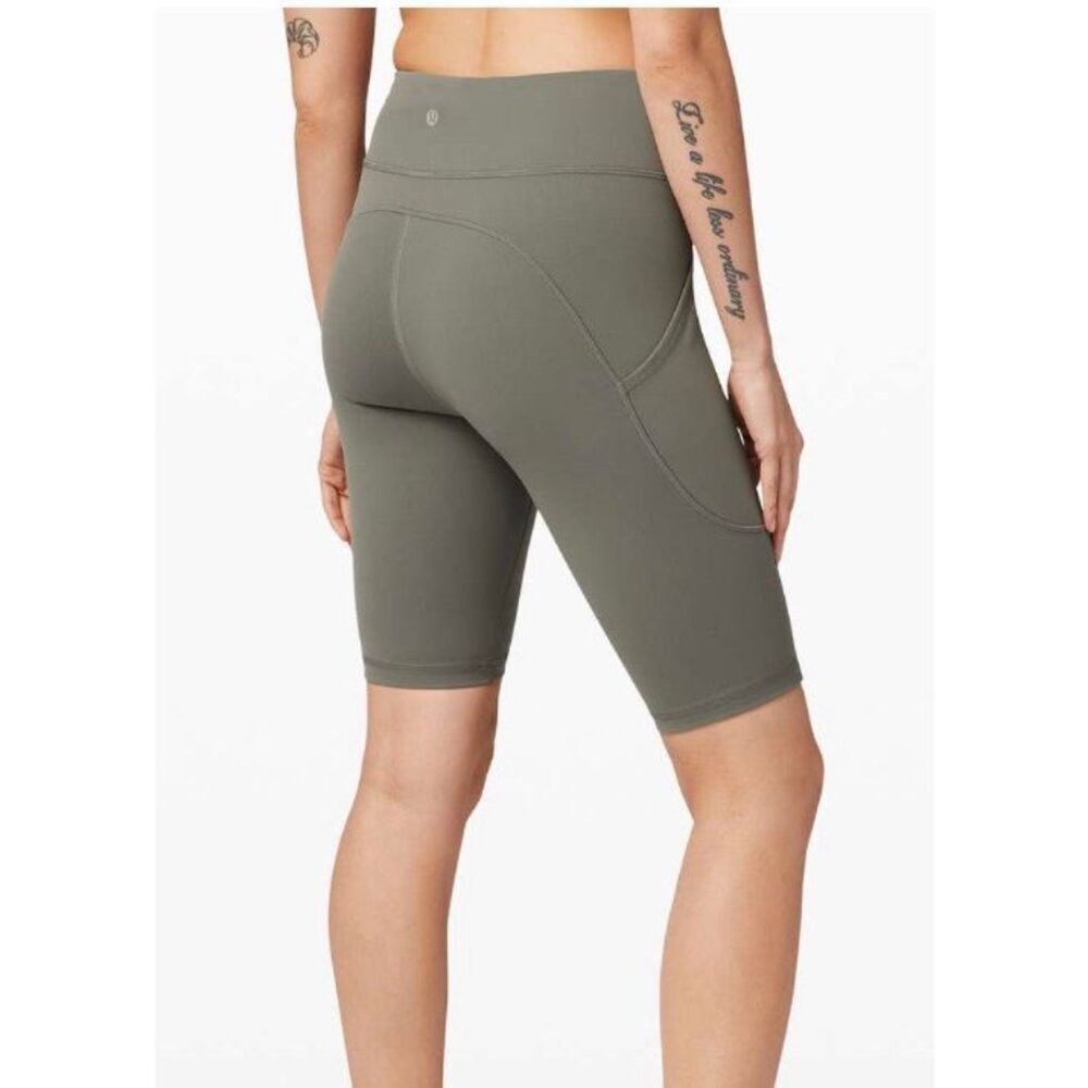 Lululemon Invigorate High-Rise10" Grey Sage Biker SHORTS sz 8